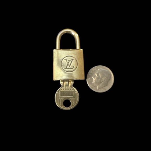 Authentic Louis Vuitton Padlock & Key Set - Picture 6 of 6